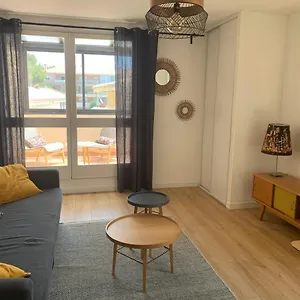 https://superbe-appartement-cte-bleue.fr-provencehotel.com